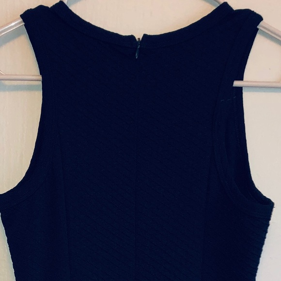 Bishop+Young Dress 😍🔥 - Picture 4 of 7